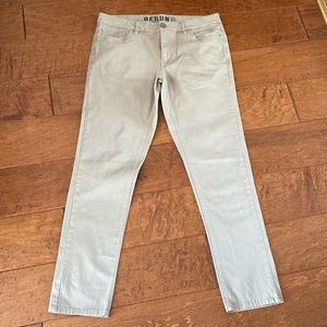 Rerun Men’s  stretch khaki jean cut pants  32x32